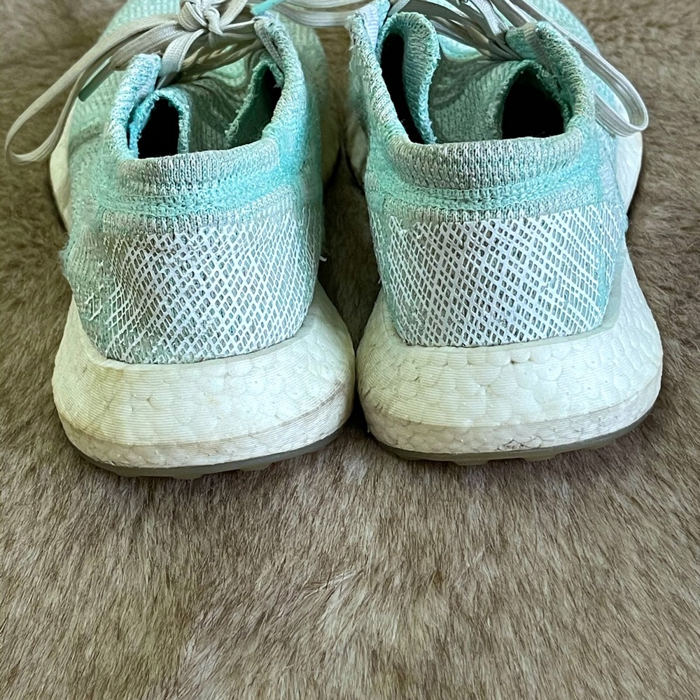 Adidas Running Shoes Mint Green in Color Sz 7 - Picture 2 of 5